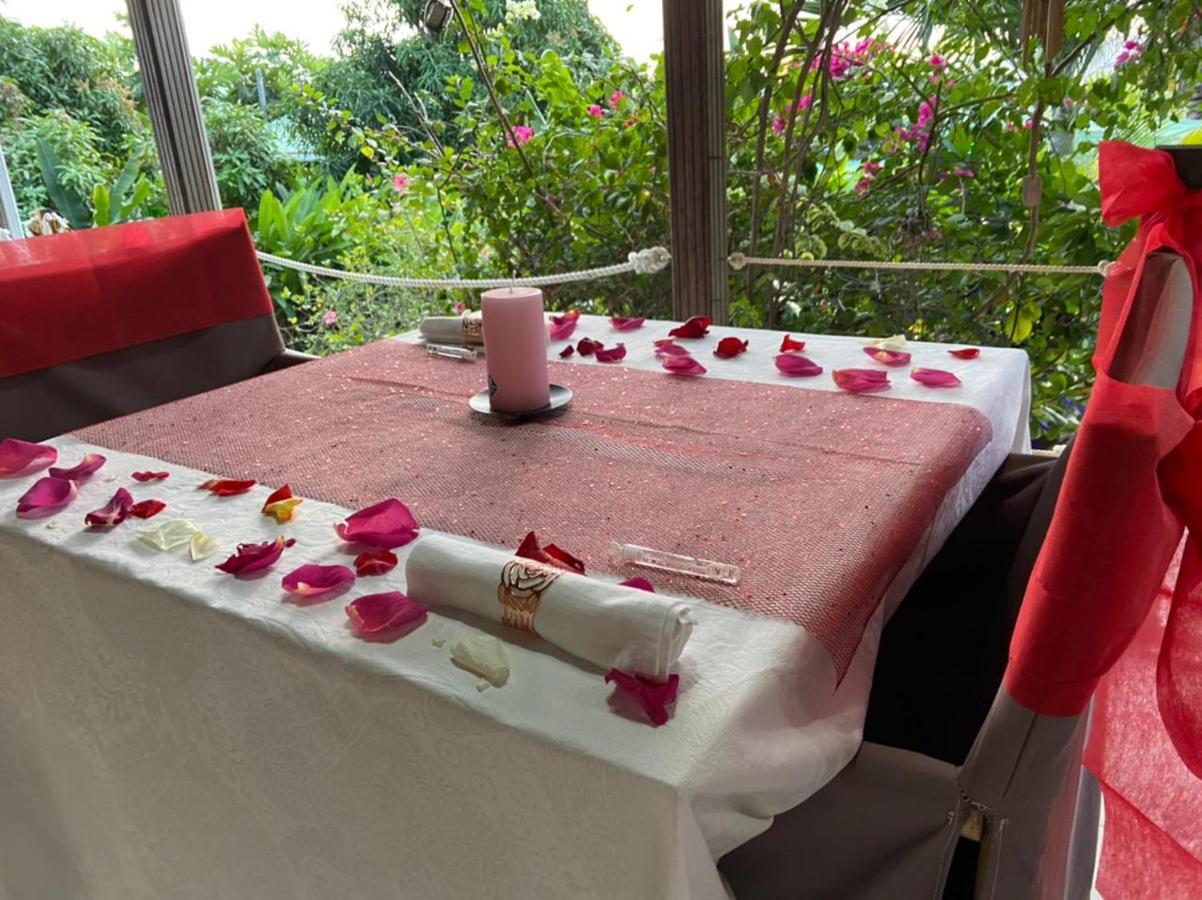 Eden Paradise Ecolodge & Spa 圣吕斯 外观 照片